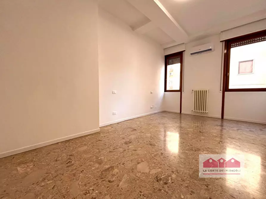 Immagine 4 di Appartamento in affitto  in Viale Giuseppe Mazzini a Vicenza