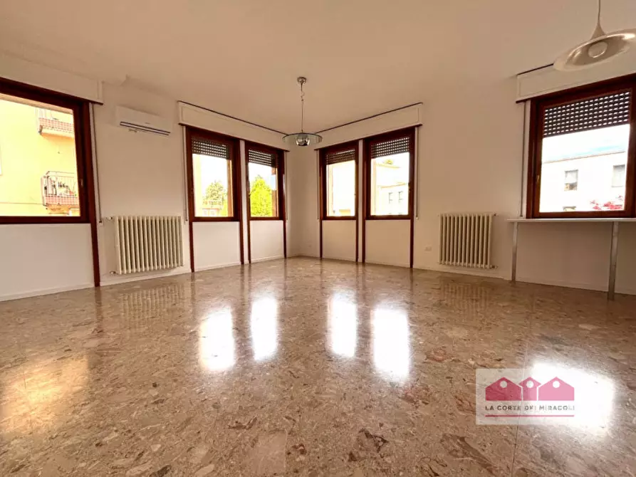 Immagine 11 di Appartamento in affitto  in Viale Giuseppe Mazzini a Vicenza