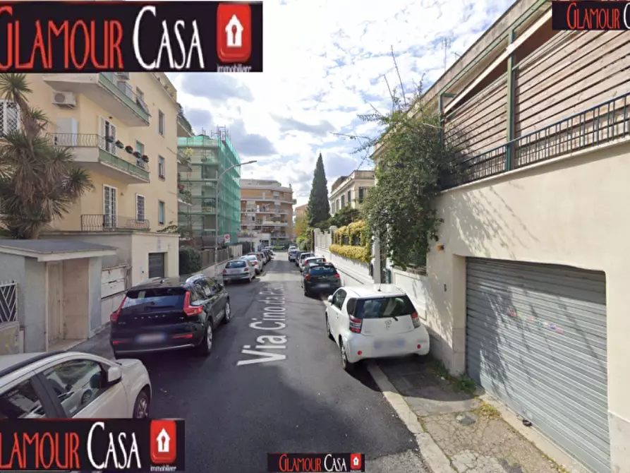 Immagine 7 di Appartamento in vendita  in Via Cino da Pistoia a Roma