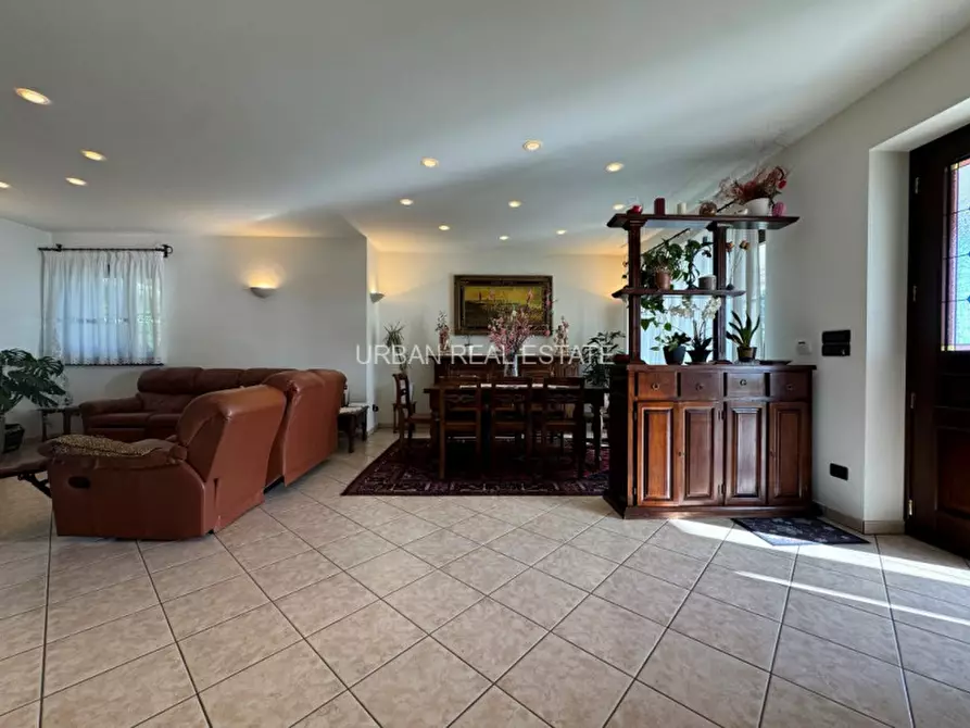 Immagine 17 di Villa in vendita  in Contovello 607 a Trieste