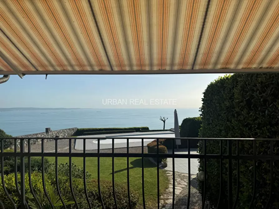 Immagine 24 di Villa in vendita  in Contovello 607 a Trieste