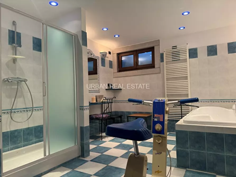 Immagine 29 di Villa in vendita  in Contovello 607 a Trieste