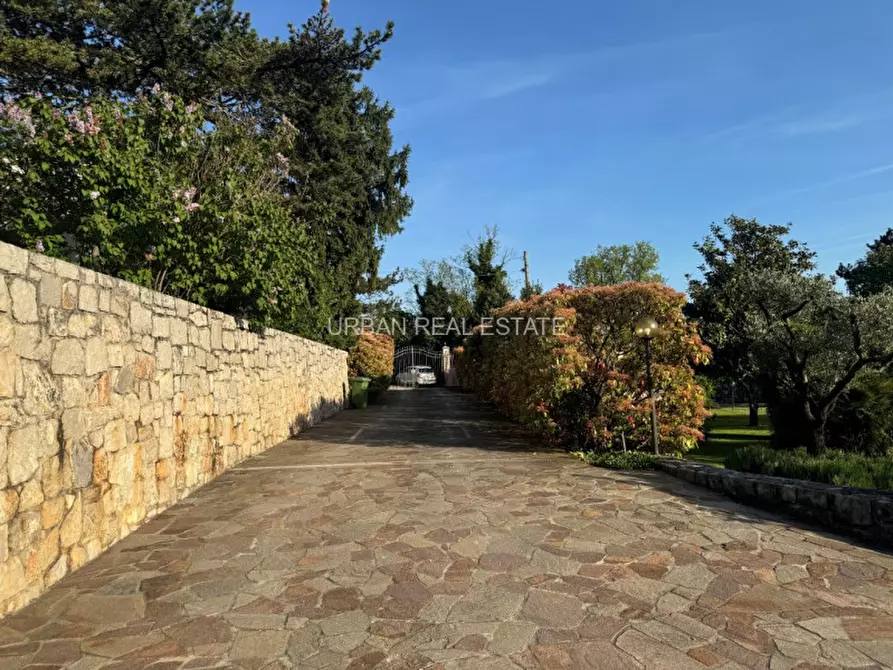 Immagine 41 di Villa in vendita  in Contovello 607 a Trieste