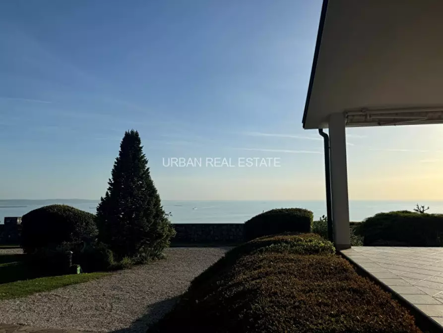 Immagine 42 di Villa in vendita  in Contovello 607 a Trieste