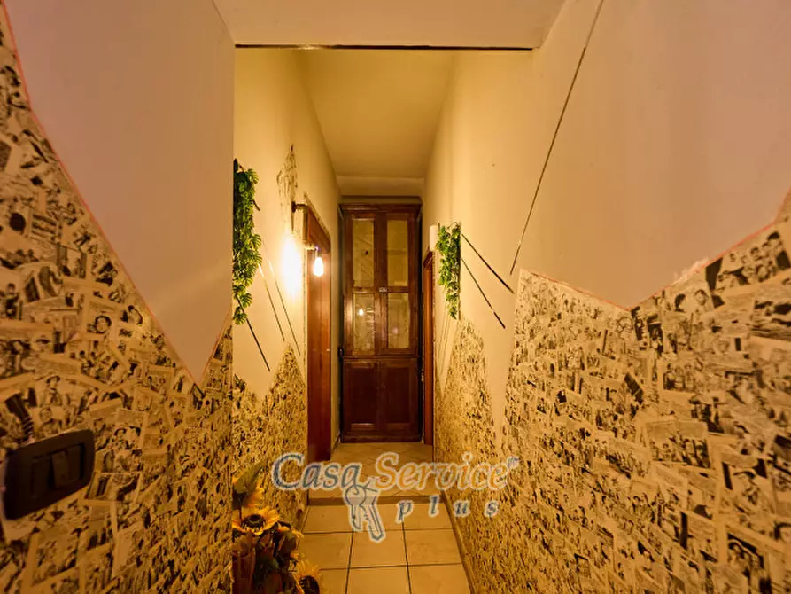 Immagine 27 di Attività commerciale in vendita  in Via Sofia Stevens a Gallipoli