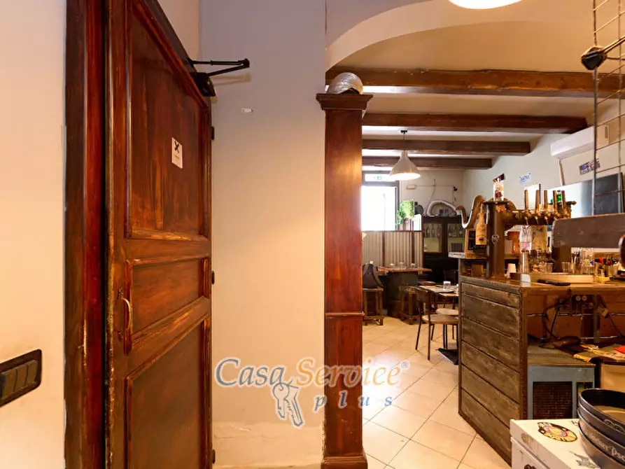 Immagine 34 di Attività commerciale in vendita  in Via Sofia Stevens a Gallipoli