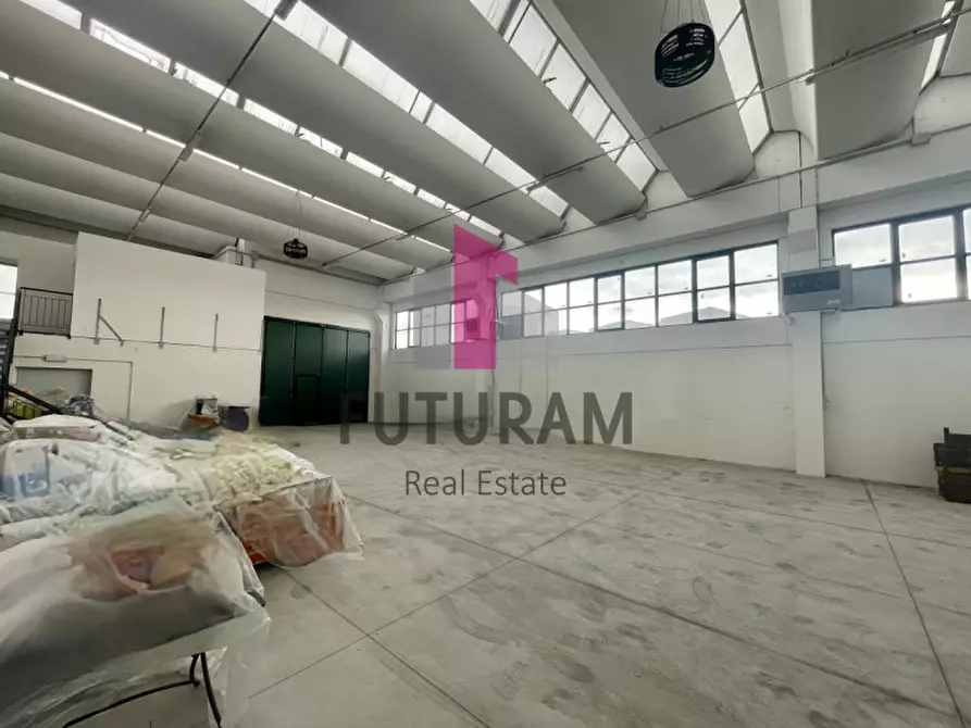 Immagine 10 di Capannone industriale in vendita  a Camponogara