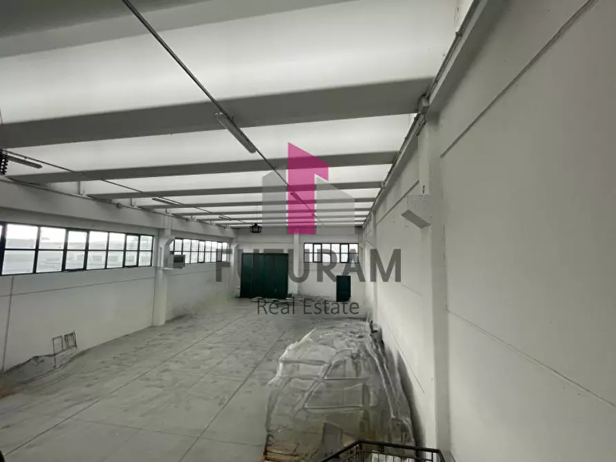 Immagine 14 di Capannone industriale in vendita  a Camponogara