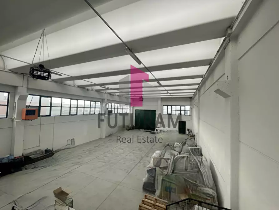 Immagine 15 di Capannone industriale in vendita  a Camponogara