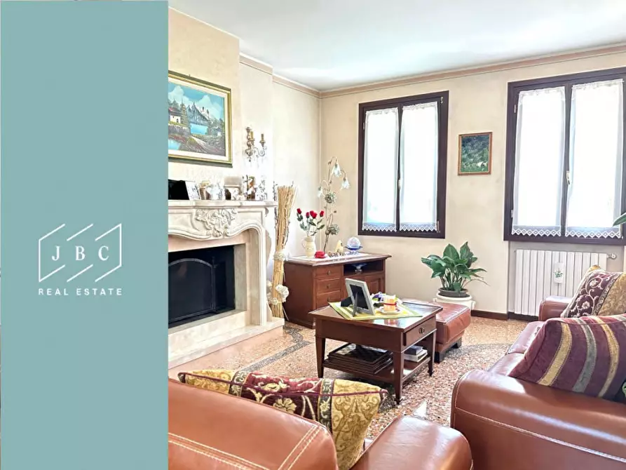 Immagine 1 di Villa in vendita  in Via Gonelle a Cessalto