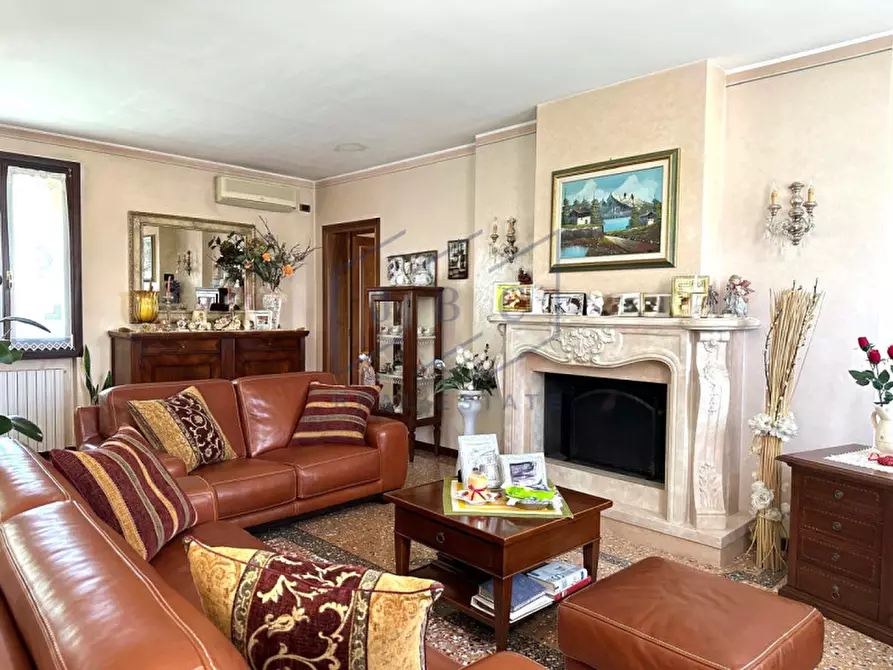 Immagine 3 di Villa in vendita  in Via Gonelle a Cessalto