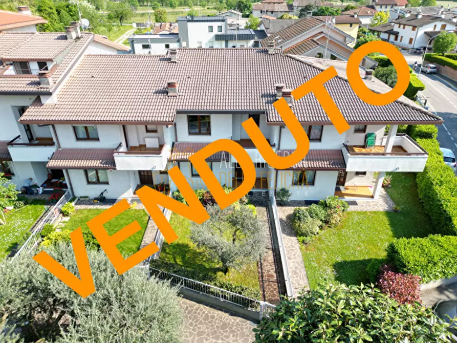 Immagine 1 di Villetta a schiera in vendita  in Via Tito Livio a Schio