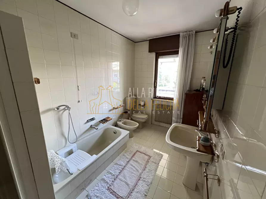 Immagine 27 di Villetta a schiera in vendita  in Via Tito Livio a Schio