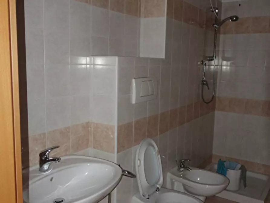 Immagine 13 di Ufficio in affitto  in Mezzolombardo, piazza San Giovanni a Mezzolombardo