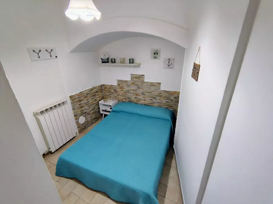 Immagine 12 di Appartamento in vendita  in via Martini a Albissola Marina