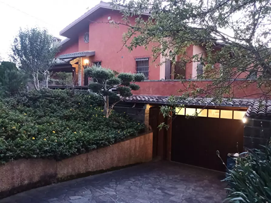 Immagine 15 di Villa in vendita  a Fano