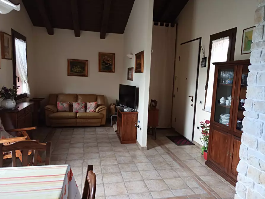 Immagine 27 di Villa in vendita  a Fano