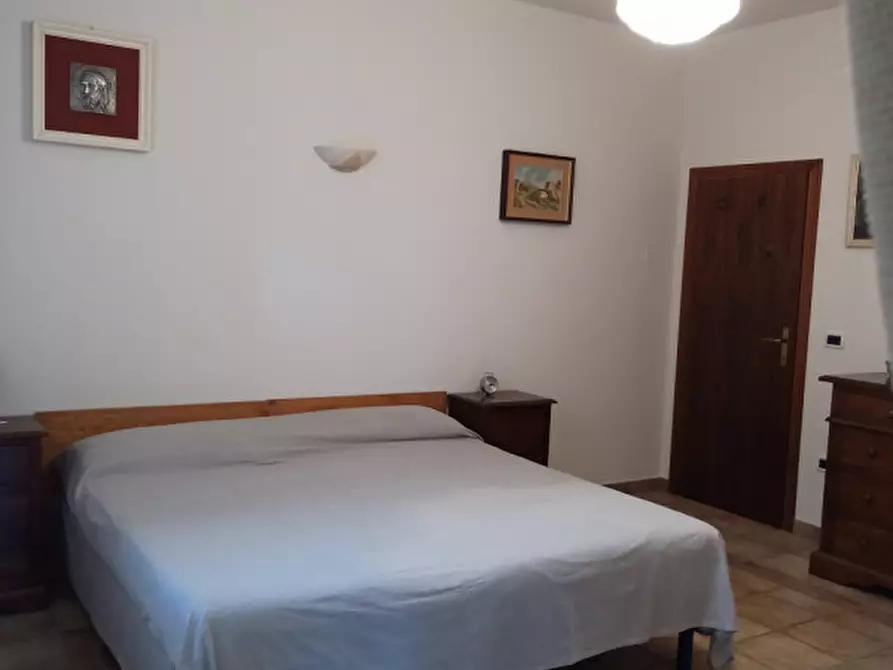 Immagine 29 di Villa in vendita  a Fano