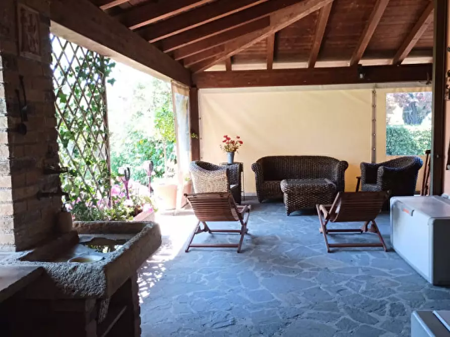 Immagine 41 di Villa in vendita  a Fano