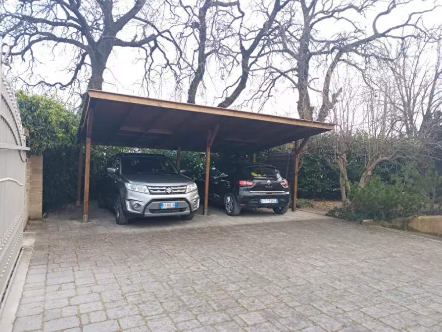 Immagine 59 di Villa in vendita  a Fano