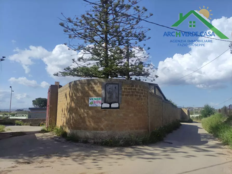 Immagine 1 di Capannone industriale in vendita  a Castrofilippo