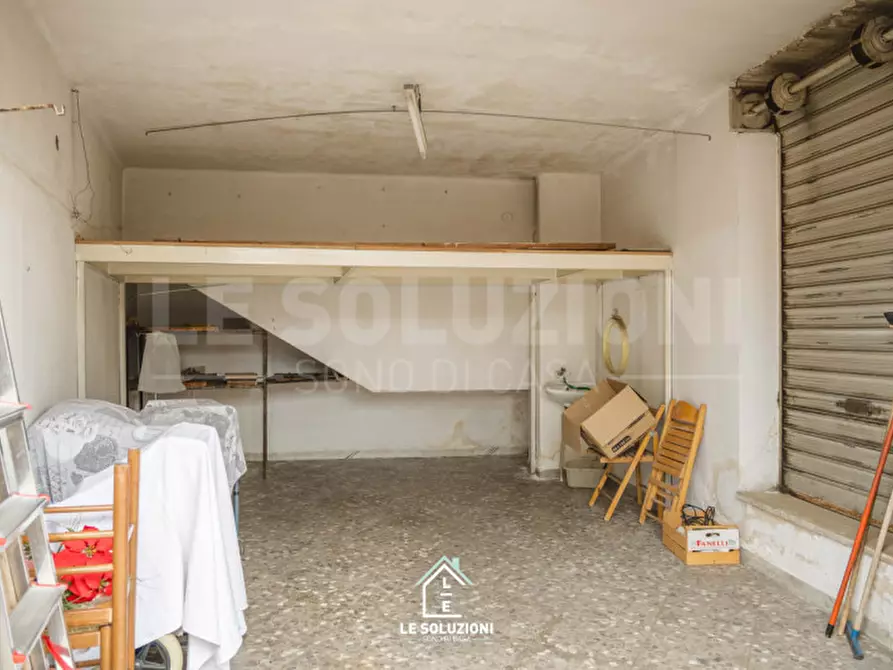 Immagine 41 di Appartamento in vendita  in Via Giuseppe Di Vittorio 40 a Putignano