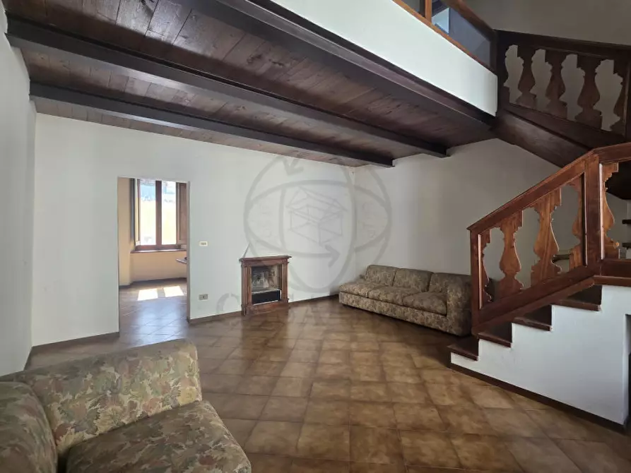 Immagine 1 di Appartamento in vendita  in Corso Mazzini a Spoleto