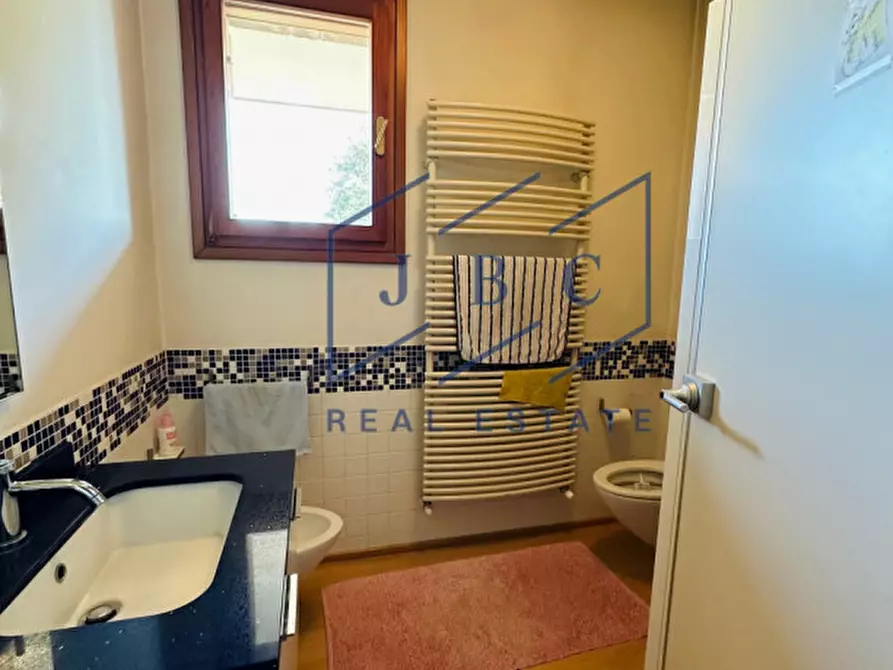 Immagine 10 di Casa bifamiliare in vendita  in Via Donizetti a Oderzo