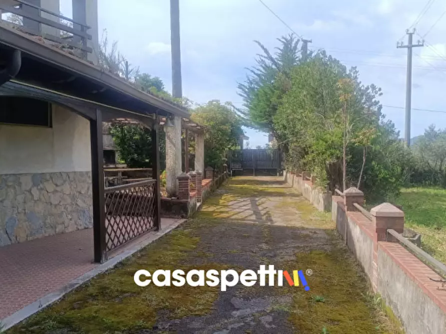 Immagine 2 di Villa in vendita  in Via Serroni, 8 a Giffoni Sei Casali