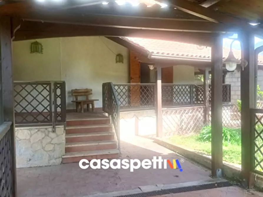Immagine 4 di Villa in vendita  in Via Serroni, 8 a Giffoni Sei Casali