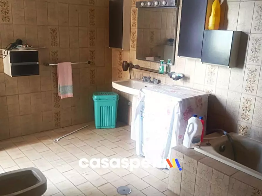 Immagine 17 di Villa in vendita  in Via Serroni, 8 a Giffoni Sei Casali