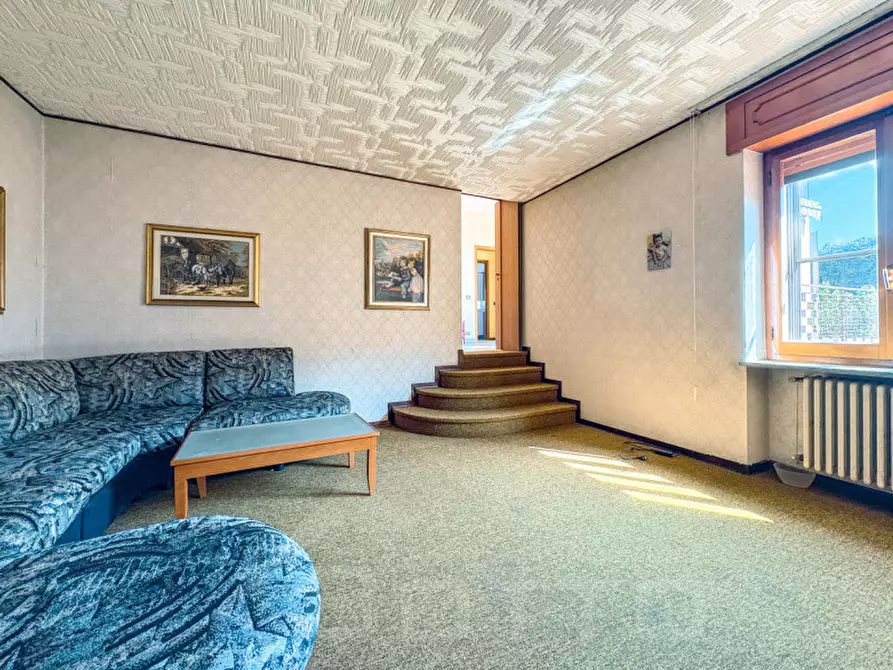 Immagine 3 di Casa indipendente in vendita  in via Roma n 79 a Cavaglio D'agogna