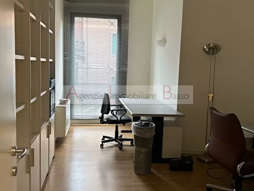 Immagine 4 di Ufficio in affitto  in PIAZZA GARIBALDI a Padova