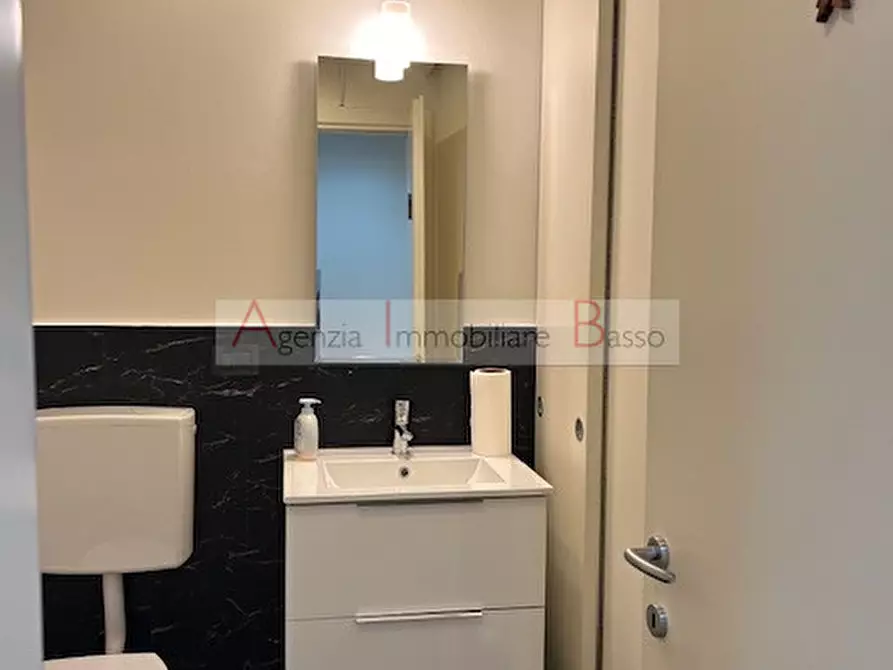 Immagine 8 di Ufficio in affitto  in PIAZZA GARIBALDI a Padova