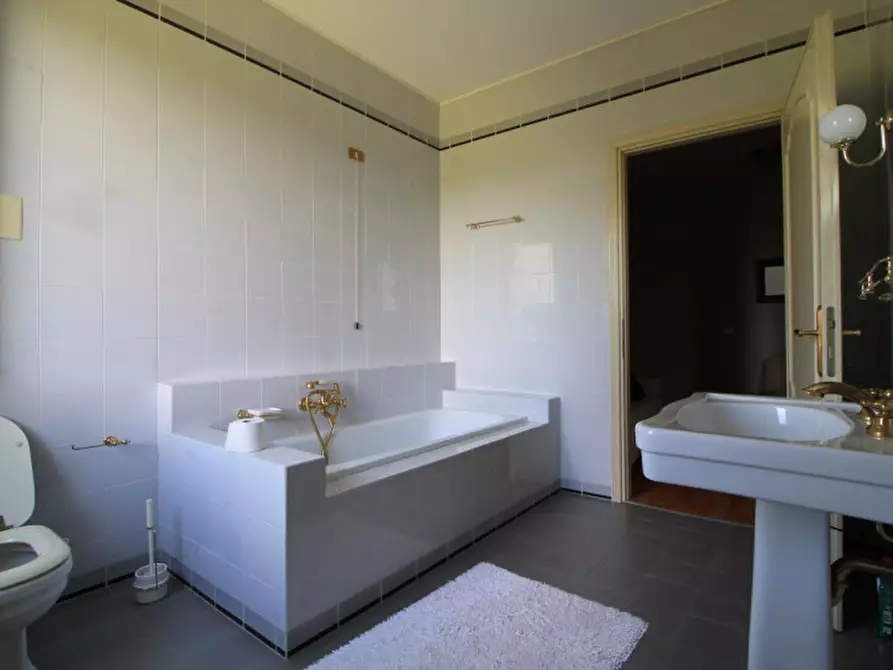 Immagine 30 di Casa bifamiliare in vendita  in VIA PETRARCA n. 14 a Galzignano Terme