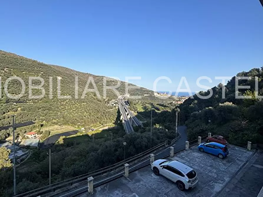 Immagine 16 di Appartamento in vendita  a Castellaro