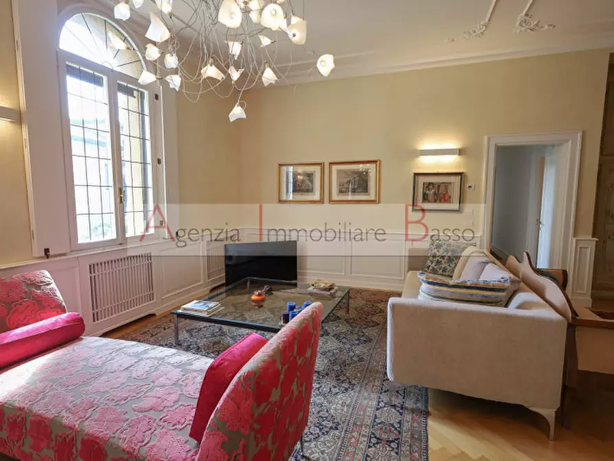 Immagine 4 di Appartamento in vendita  in PIAZZA DELLE ERBE a Padova