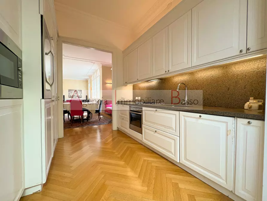 Immagine 8 di Appartamento in vendita  in PIAZZA DELLE ERBE a Padova