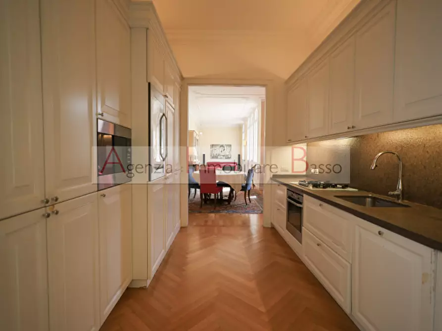 Immagine 10 di Appartamento in vendita  in PIAZZA DELLE ERBE a Padova