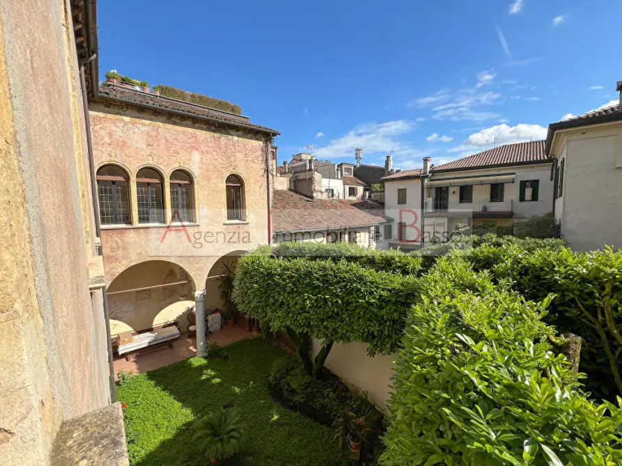 Immagine 16 di Appartamento in vendita  in PIAZZA DELLE ERBE a Padova