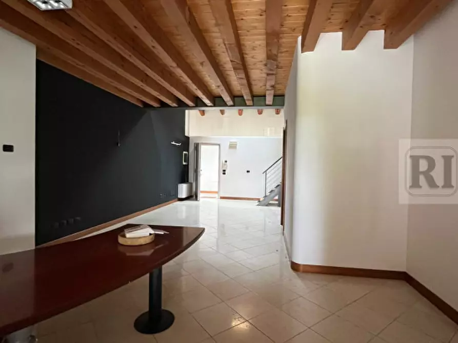 Immagine 4 di Ufficio in affitto  in via del santo a Limena