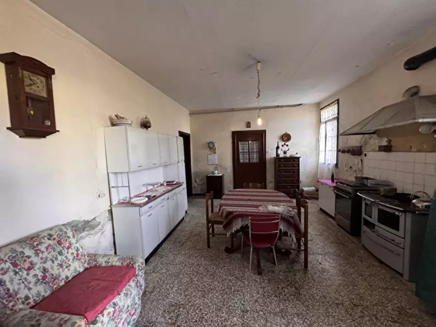 Immagine 13 di Casa indipendente in vendita  in Via Contarina a Giacciano Con Baruchella