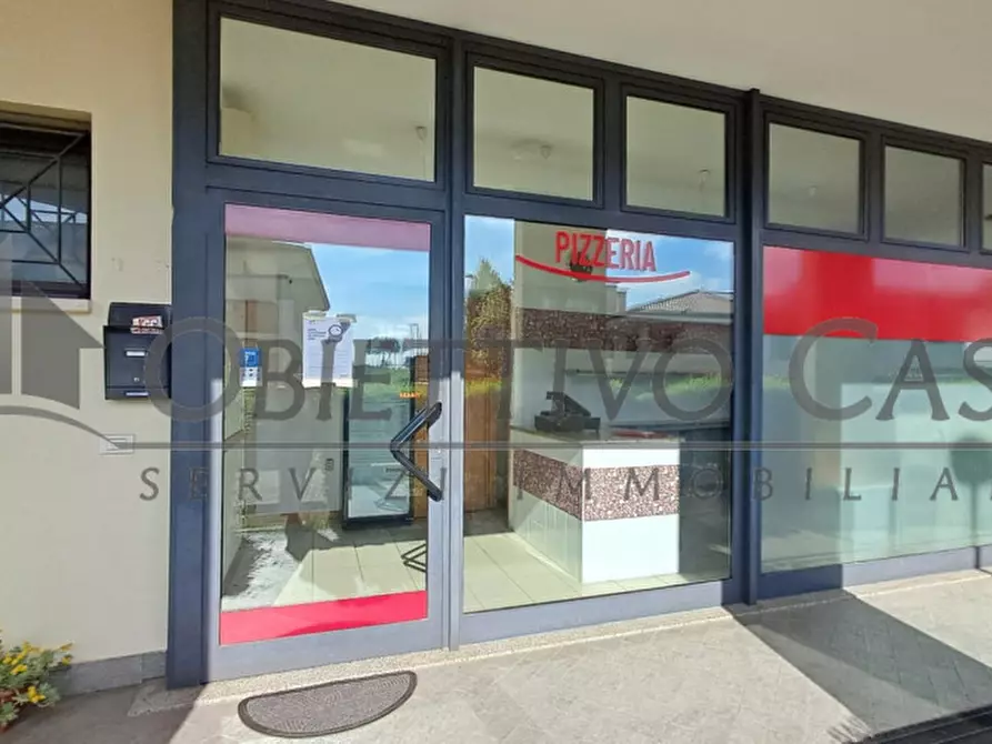 Immagine 23 di Negozio in vendita  in Via Don Bosco a Fosso'