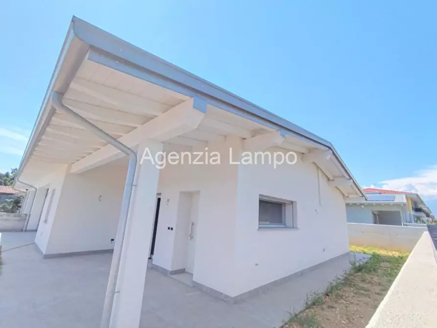 Immagine 1 di Casa bifamiliare in vendita  in Vai Borgo Casoni a Pordenone