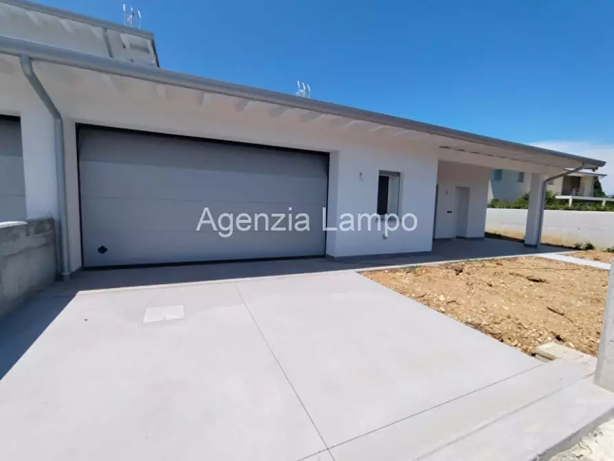 Immagine 4 di Casa bifamiliare in vendita  in Vai Borgo Casoni a Pordenone