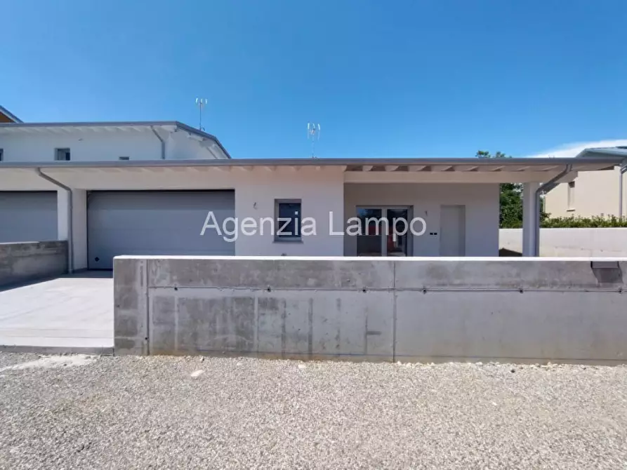 Immagine 8 di Casa bifamiliare in vendita  in Vai Borgo Casoni a Pordenone