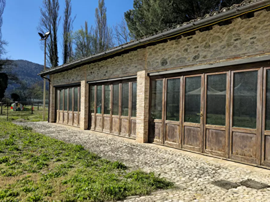 Immagine 1 di Negozio in vendita  in Vocabolo Isola, 14 a Arrone