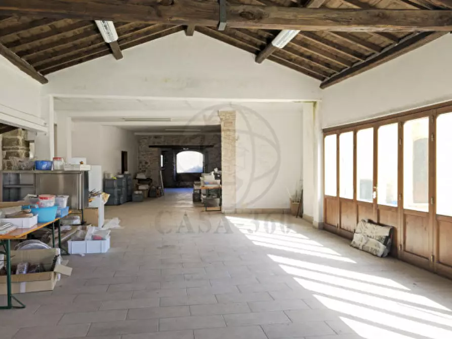 Immagine 4 di Negozio in vendita  in Vocabolo Isola, 14 a Arrone