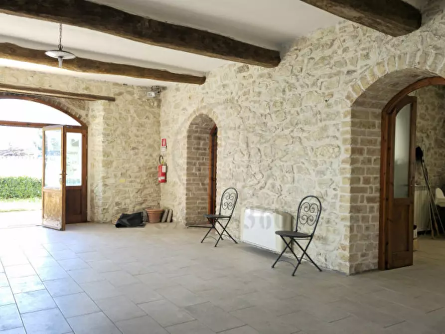 Immagine 8 di Negozio in vendita  in Vocabolo Isola, 14 a Arrone