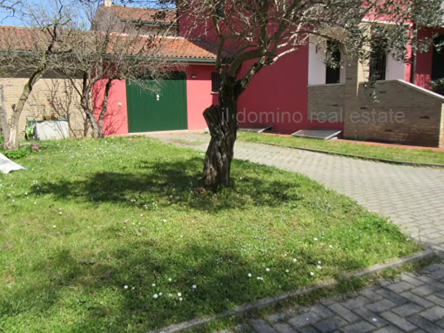 Immagine 3 di Casa bifamiliare in vendita  in Via Amerigo Vespucci a Selvazzano Dentro